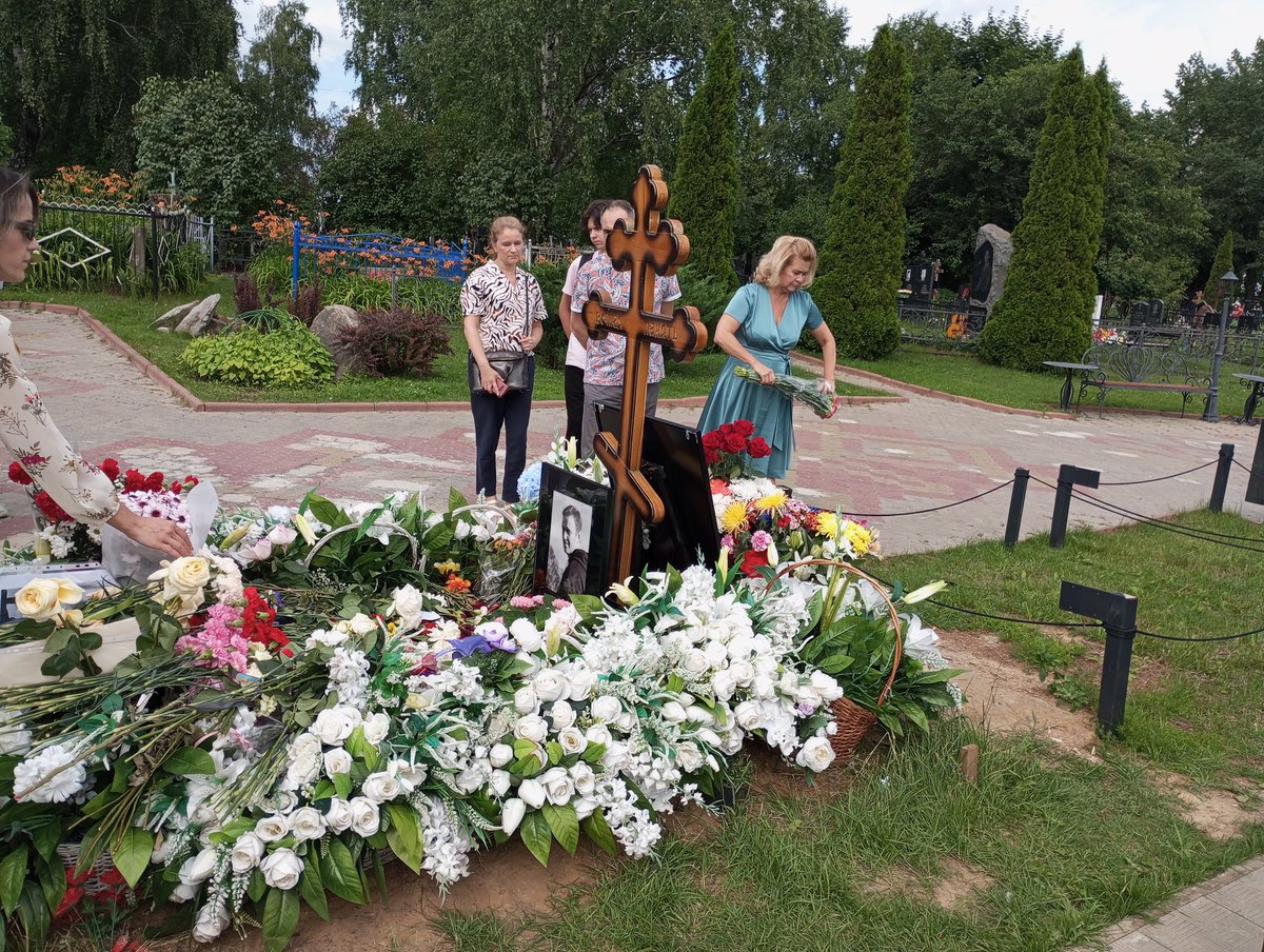 Мизантроп поневоле tweet media