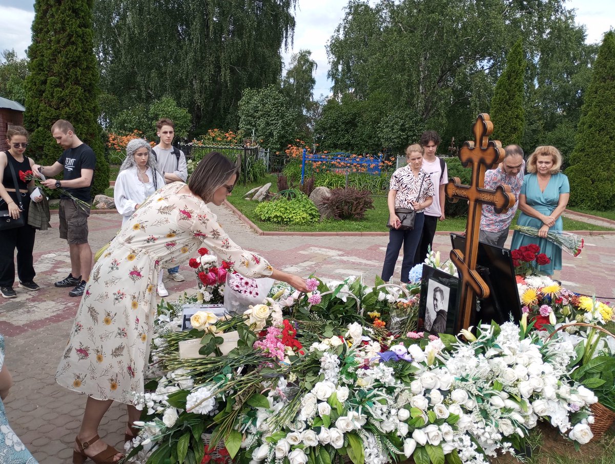 Мизантроп поневоле tweet media