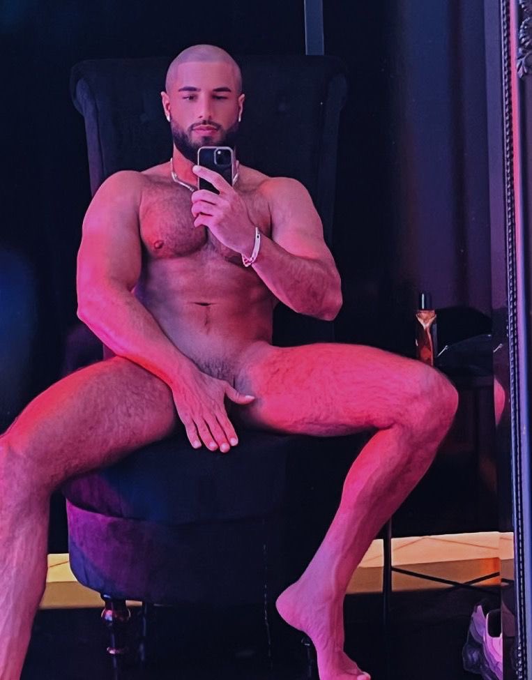 Curious about what BIG thing the boss is hiding under his hand?🤩Onlyfans.com/lipo_six
