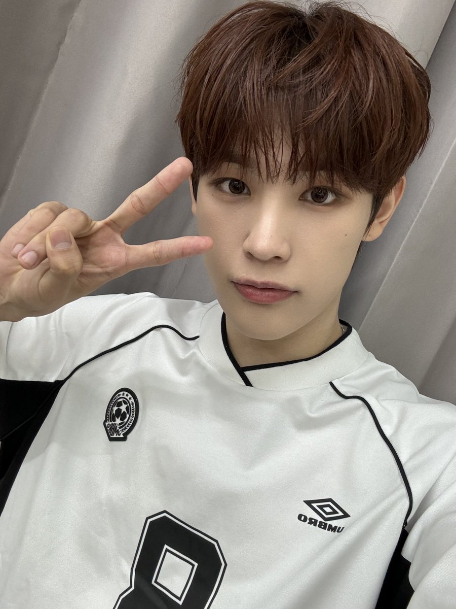 [#규민🐶] 

같이 축구하자⚽️⚽️

#XODIAC #소디엑 #GYUMIN #규민 
#똑똑똑_귬이등장
