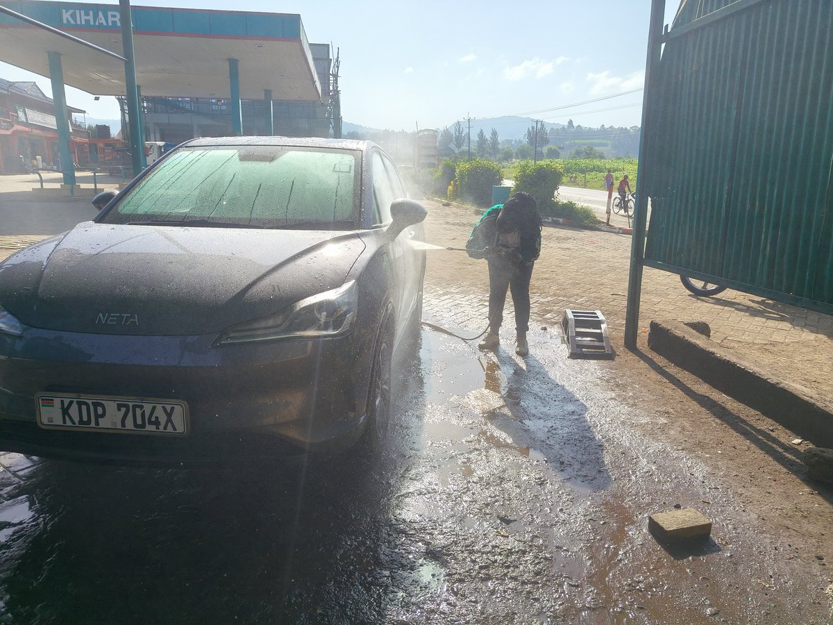 mojaevafrica's tweet image. Sunday vibes with Neta! 🚗✨ Take a drive into the future with our eco-friendly electric vehicles. Enjoy the ride, embrace sustainability, and let&apos;s make every journey count. 🌍💚 #NetaEV #SundayVibes #DriveGreen #ElectricVehicles #SustainableFuture #EcoFriendly