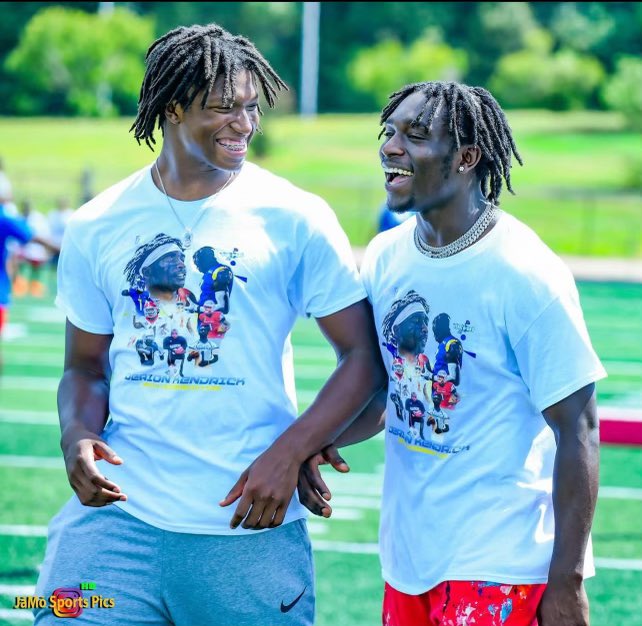 J’Zavien Currence (@jzavien) on Twitter photo My big bros 4 Life <a href="/_rayshawnnn_/">Huncho 💫</a> <a href="/NickMcCloud4_/">Nick McCloud</a> <a href="/Jamari14_/">5</a> <a href="/One4_era/">Cobie Durant</a> at DK Leadership Foundation Camp yesterday My big bros 4 Life <a href="/_rayshawnnn_/">Huncho 💫</a> <a href="/NickMcCloud4_/">Nick McCloud</a> <a href="/Jamari14_/">5</a> <a href="/One4_era/">Cobie Durant</a> at DK Leadership Foundation Camp yesterday