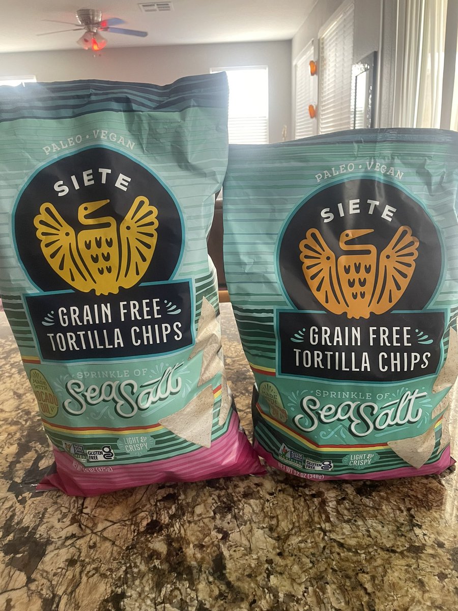 ChelseaLons12's tweet image. Anyone getting sick of this shit yet?!?!?! Bag of @SieteFoods chips from our last @Costco trip and bag from our latest trip. I say we all stop fucking scrolling &amp;amp; rally together for CHANGE #shrinkflation #killingthemiddleclass #somethingsgottagive #letsgobrandon  #corporategreed