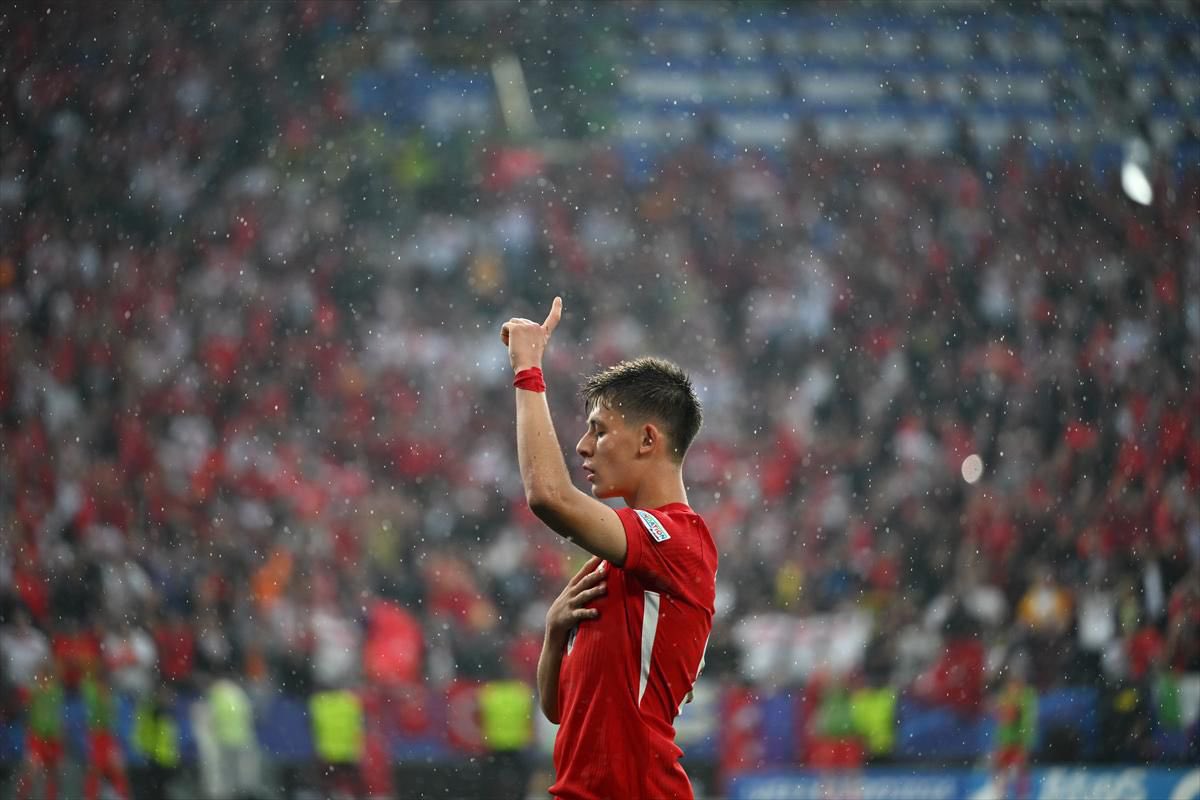 #EvladınaSahipÇıkTürkiye Arda bizim evladımız kardeşimiz canımız ciğerimiz. Yarın hepiniz defolup gideceksiniz bu çocuk kalacak.