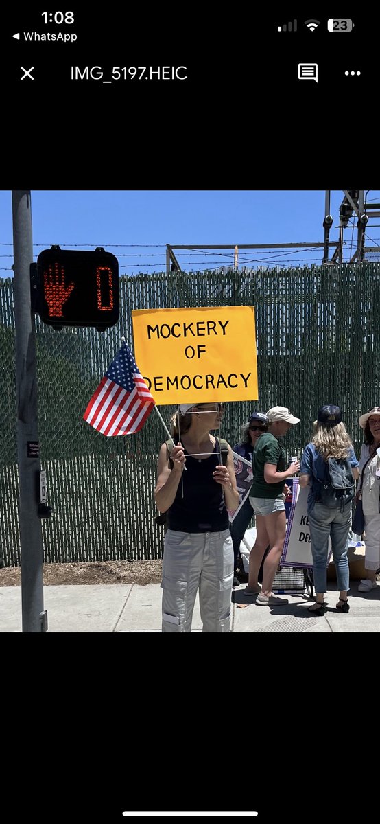 thinkingpig's tweet photo. @AV24org #timetodebate rally in LA/Burbank too!! https://t.co/2qJ8pLP8Wp