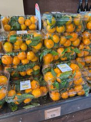 Patsy_pipi's tweet image. Buy some fresh ingredients