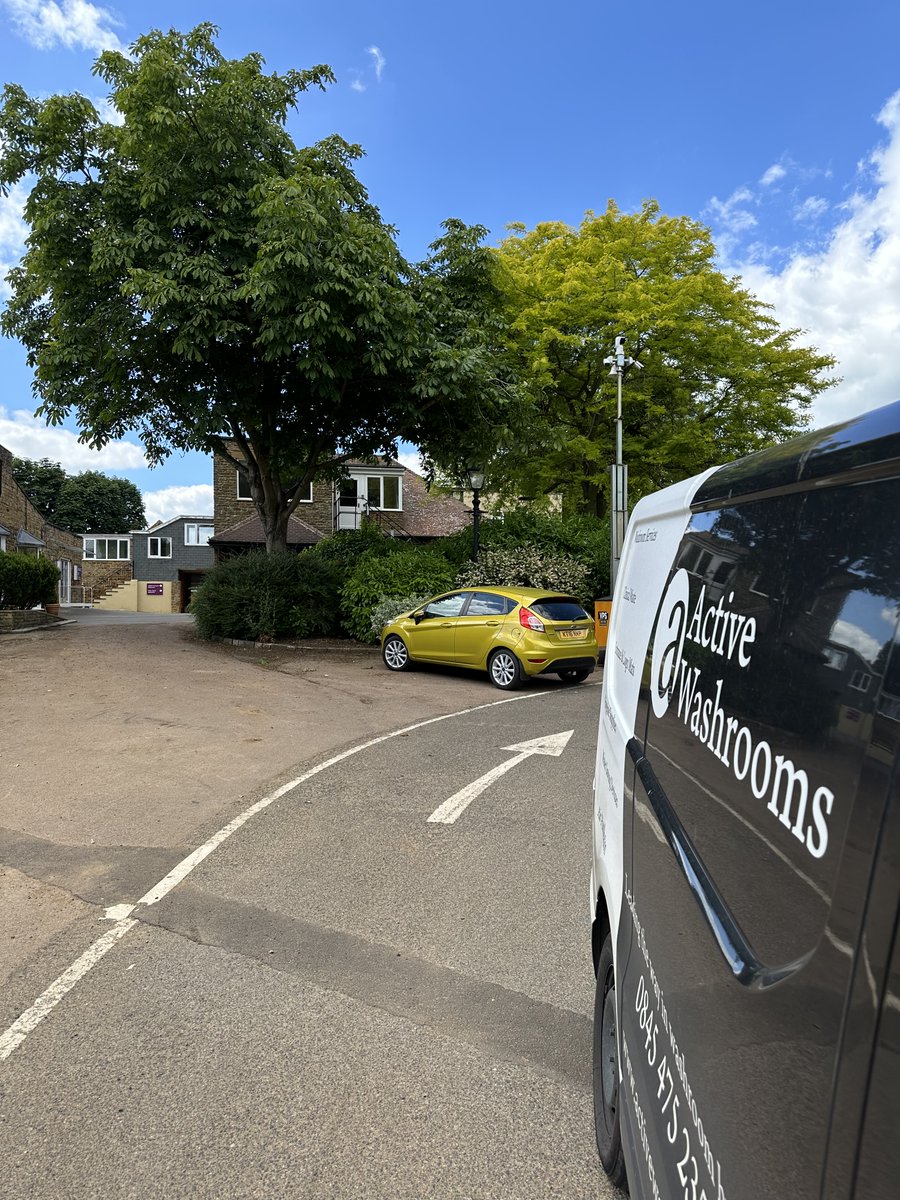 ActiveWashrooms's tweet image. We not only get to see some absolutely stunning places on our travels but we also get to service them as well. This one really was beautiful. #newcustomer #onourtravels #statelyhome #washroom #hygiene #workplacehygiene #ecofriendly #leadingtheway #activewashrooms