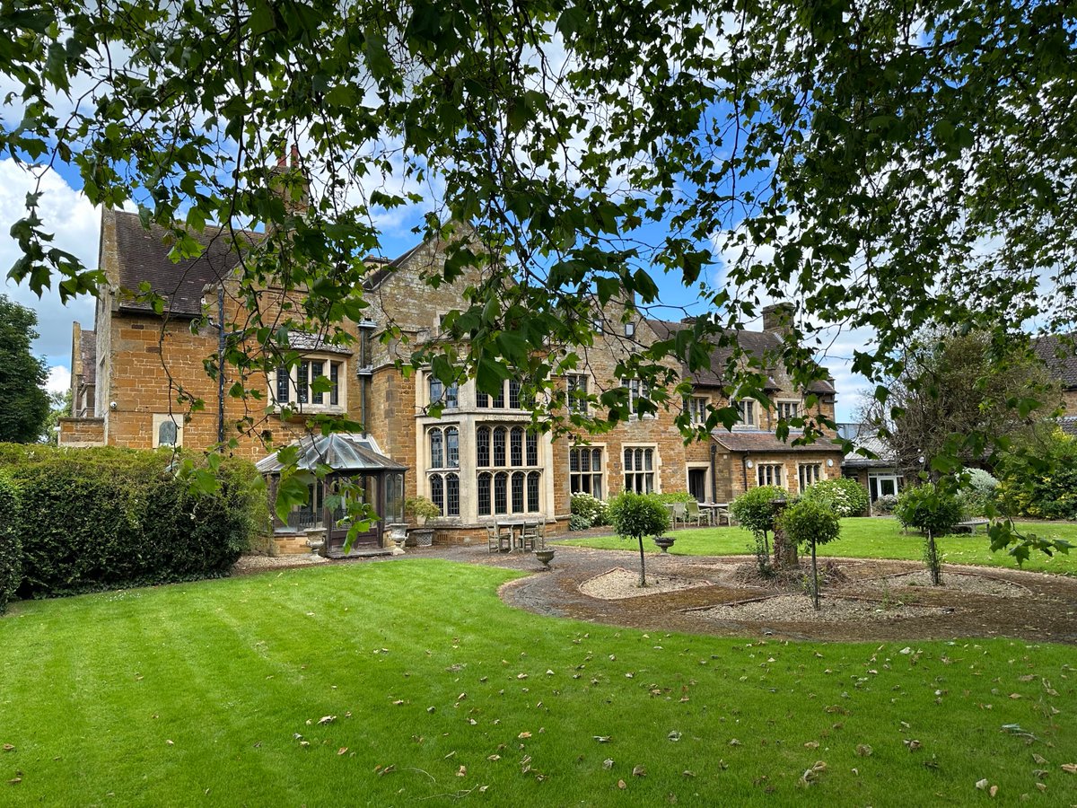 ActiveWashrooms's tweet image. We not only get to see some absolutely stunning places on our travels but we also get to service them as well. This one really was beautiful. #newcustomer #onourtravels #statelyhome #washroom #hygiene #workplacehygiene #ecofriendly #leadingtheway #activewashrooms