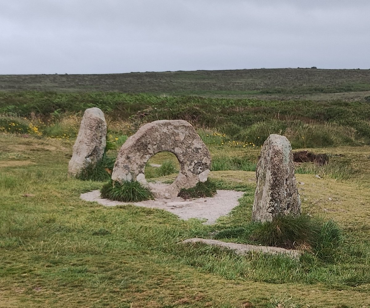 DeSelbysGoldenHours tweet media