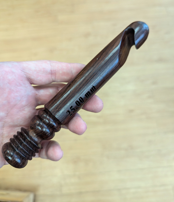 The chunkiest crochet hook we do is this 25mm one for truly thick yarns!

#crochethooks #indianrosewood #rosewoodcrochethook #crochetlove #crochetaddicts #chunkycrochet #chunkyyarns #woodengifts #woodengiftshopuk #crochethooks #bigcrochethooks
