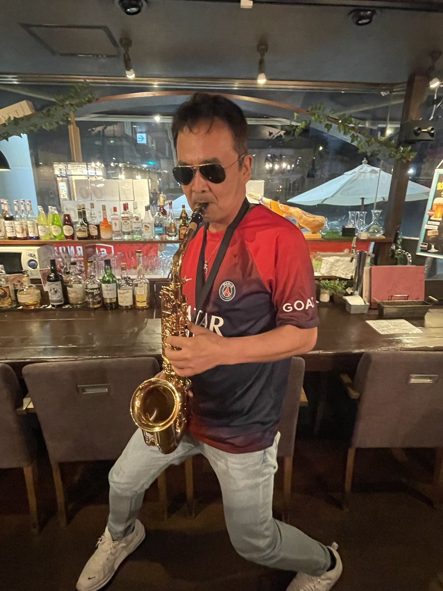 I will go ahead to win with my alto saxophone 🎷