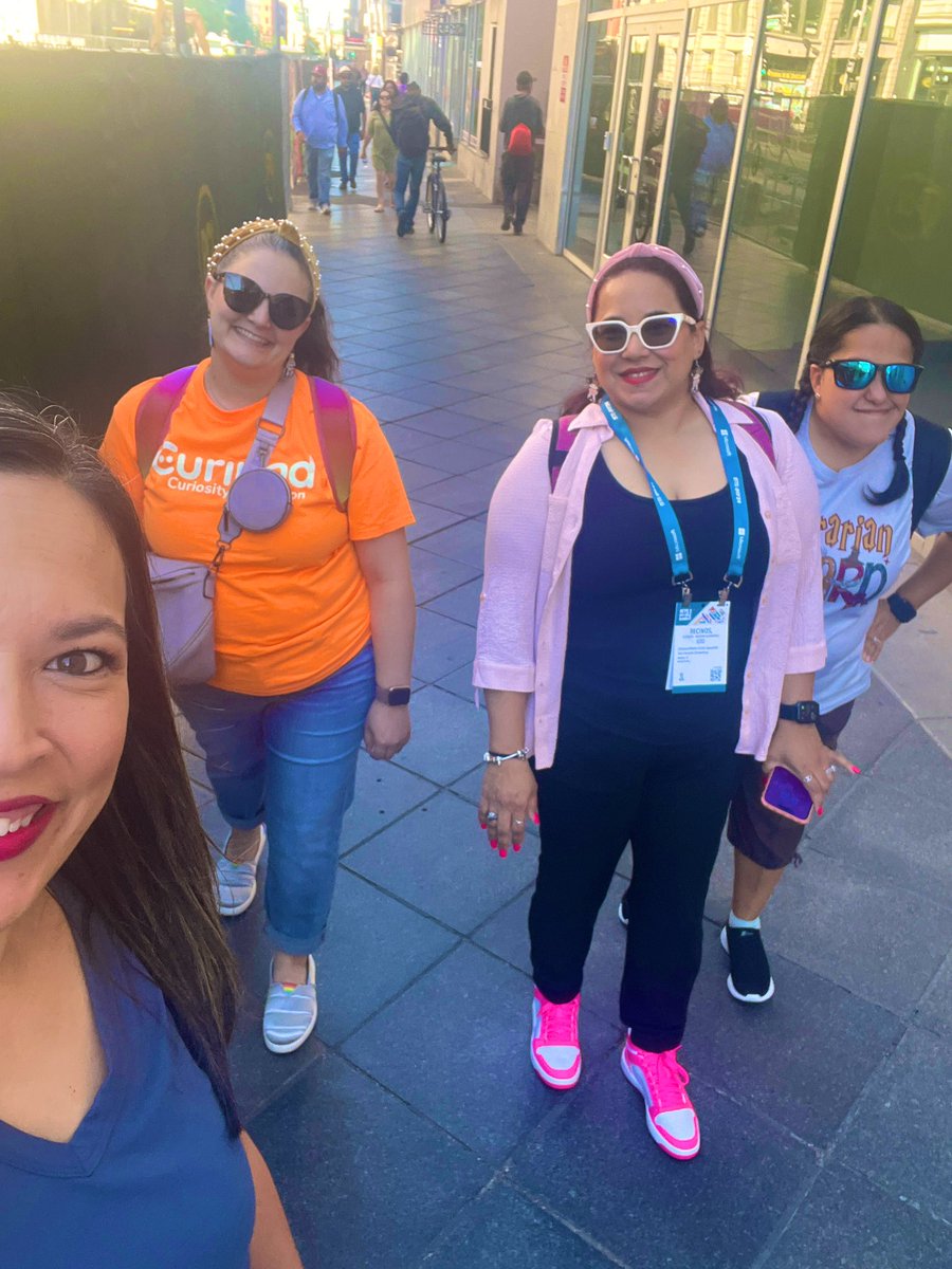 cindyt88's tweet photo. Ready for our day 1 #ISTELive @mrscontreras25 @mrschollinger https://t.co/h2PzNaDAuz