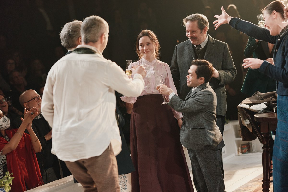 An Enemy of the People Play tweet media