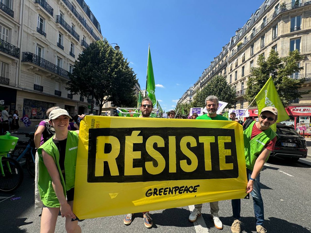 Contre l'#extrêmedroite qui menace les droits fondamentaux, nos libertés et l'écologie, on se mobilise à Paris et dans toute la France ! ✊greenpeace.fr/elections-legi…