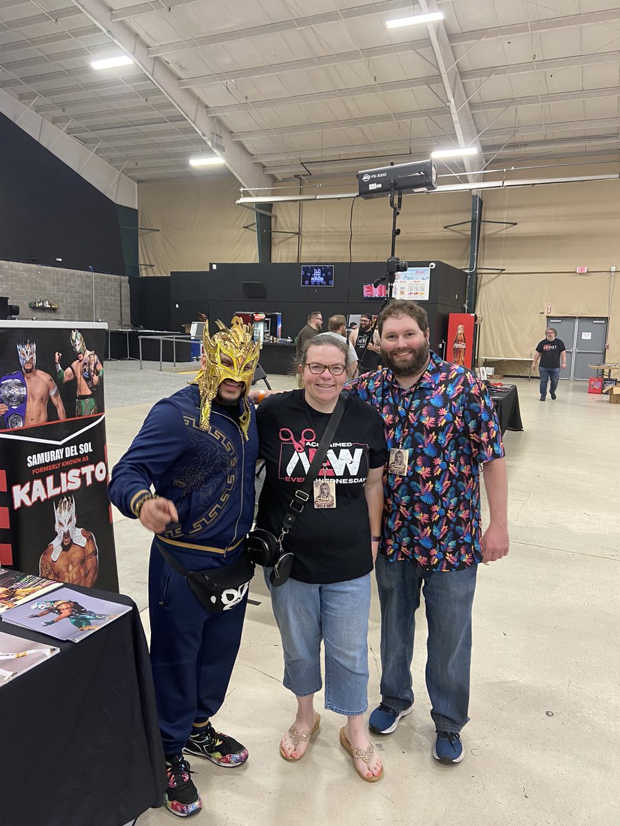 bingenerd4812's tweet image. What a great night at @PWRevolver for cage of horrors. Wish I could share more pictures besides 4 but honestly this was one of the greatest shows I’ve been to!! #WrestlingRevolver #CliveIowa #CageOfHorrors