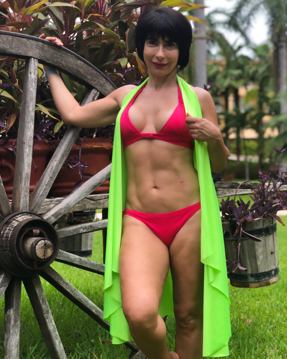 Unapizca de mosquito en la barriga🦟☹️