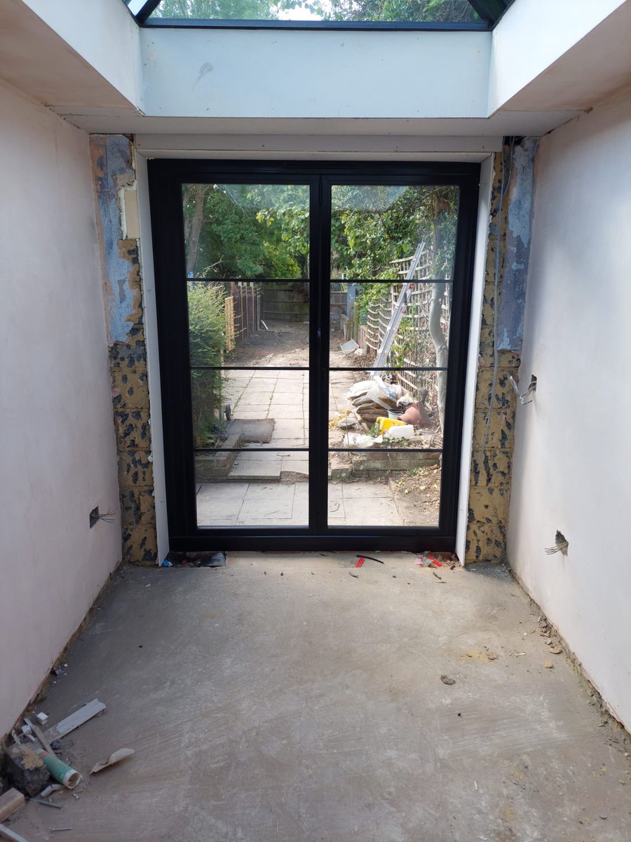 Kings Windows (@kingswindowsltd) on Twitter photo Before and After- Brickwork removal to maximise the width and incorporate beautiful black crittall style aluminium doors to the rear of this gorgeous cottage ๐๐<a href="/Originbifolds/">Origin Global</a> Before and After- Brickwork removal to maximise the width and incorporate beautiful black crittall style aluminium doors to the rear of this gorgeous cottage ๐๐<a href="/Originbifolds/">Origin Global</a>