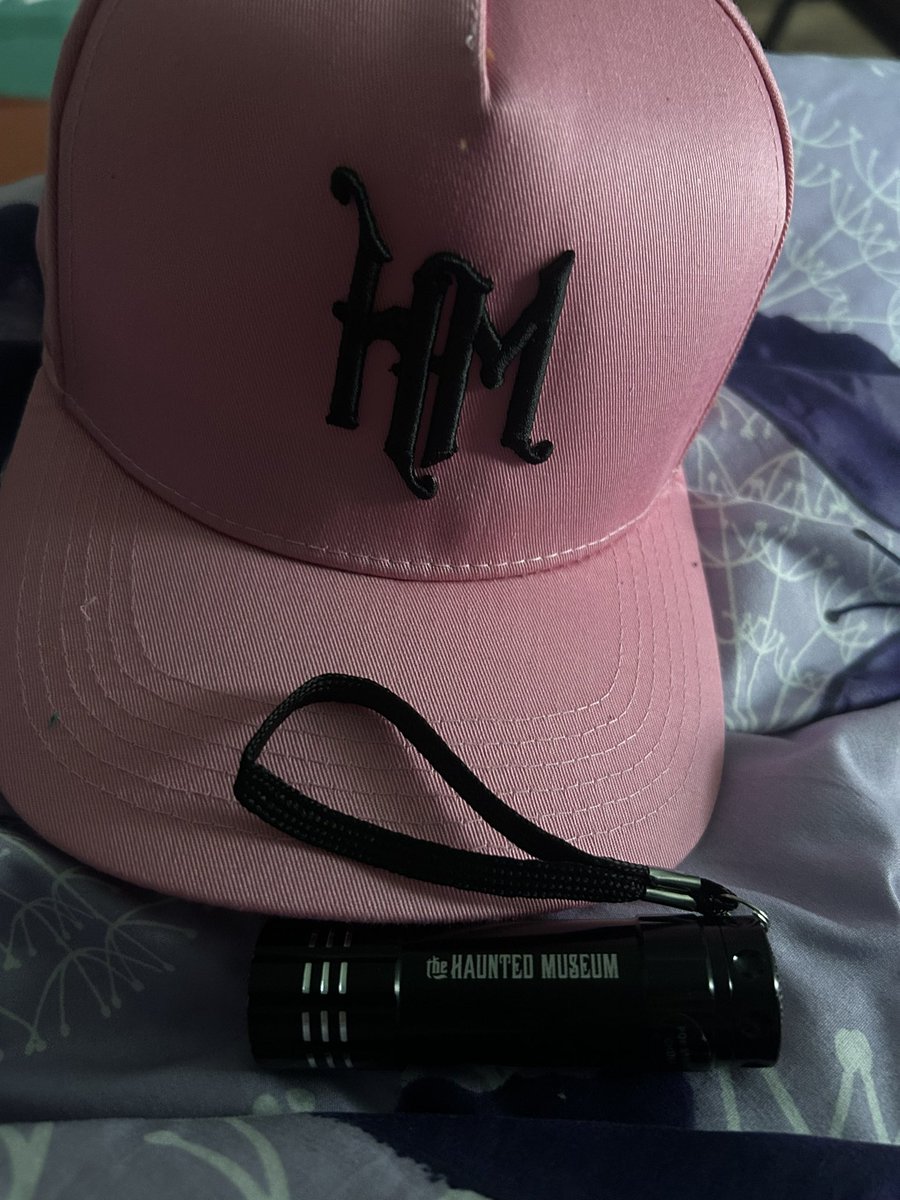 Super huge fan of haunted museum and ghost adventures <a href="/Zak_Bagans/">Zak Bagans 🧛🏻‍♂️</a> <a href="/hauntedmuseum/">Zak Bagans' The Haunted Museum</a>