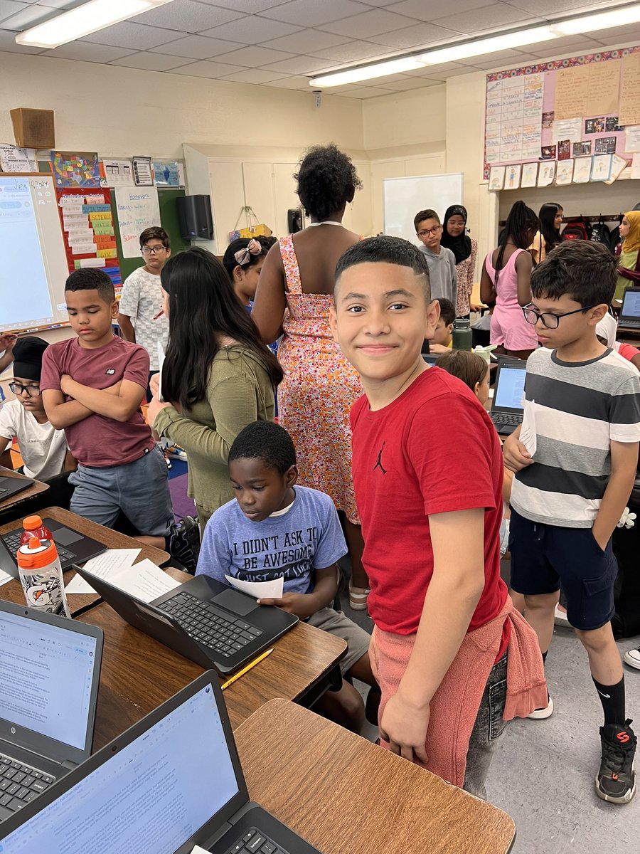 Mrs.Holtkamp tweet media