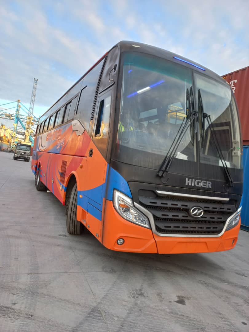 TBoundBuses's tweet photo. Ni hapo DP World.
Sponsor wa #KisboSafari kashusha vyuma 🔥

#HappyNationExpress https://t.co/8WnNgv11Gg