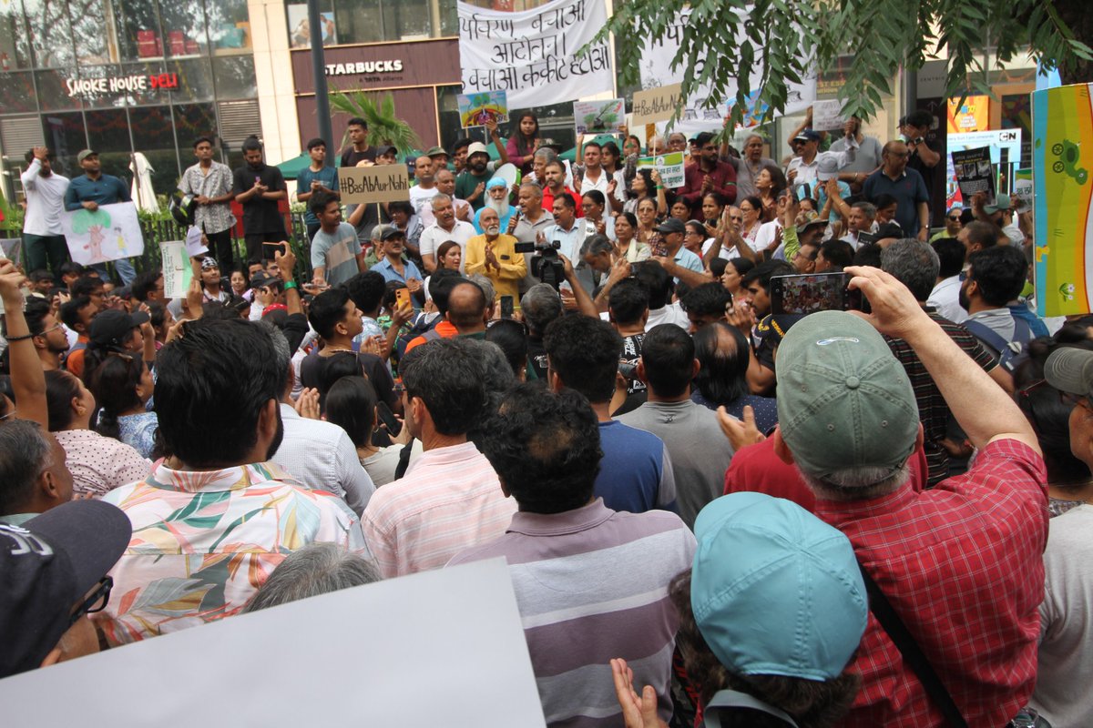 उत्तराखंड के सभी शहरों/कस्बो को पर्यावरण बचाओ आंदोलन करने चाहिएं। सरकार को बताना जरूरी है की हरियाली के बड़े पैमाने पर नुकसान और भीषण गर्मी असहनीय हैं। राज्य में सतत विकास/हरित नीतियों को अपनाने और विकास के नाम पर पेड़ों को कसाइयों की तरह काटने की प्रवृत्ति पर लगाम लगना जरूरी है।