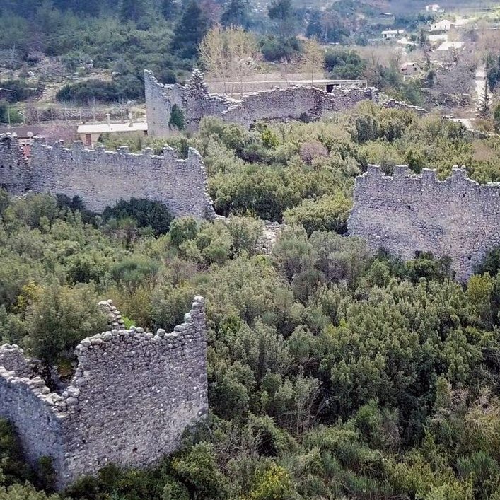 Entrance to the #Castle is closed due to its general condition. However, the Castle can still clearly could be seen among the bushes.  Also #LycianWay passes through #Gedelme and Gedelme has a cave depth of about 500 meters and a plane tree nearly 2.500 years old.
