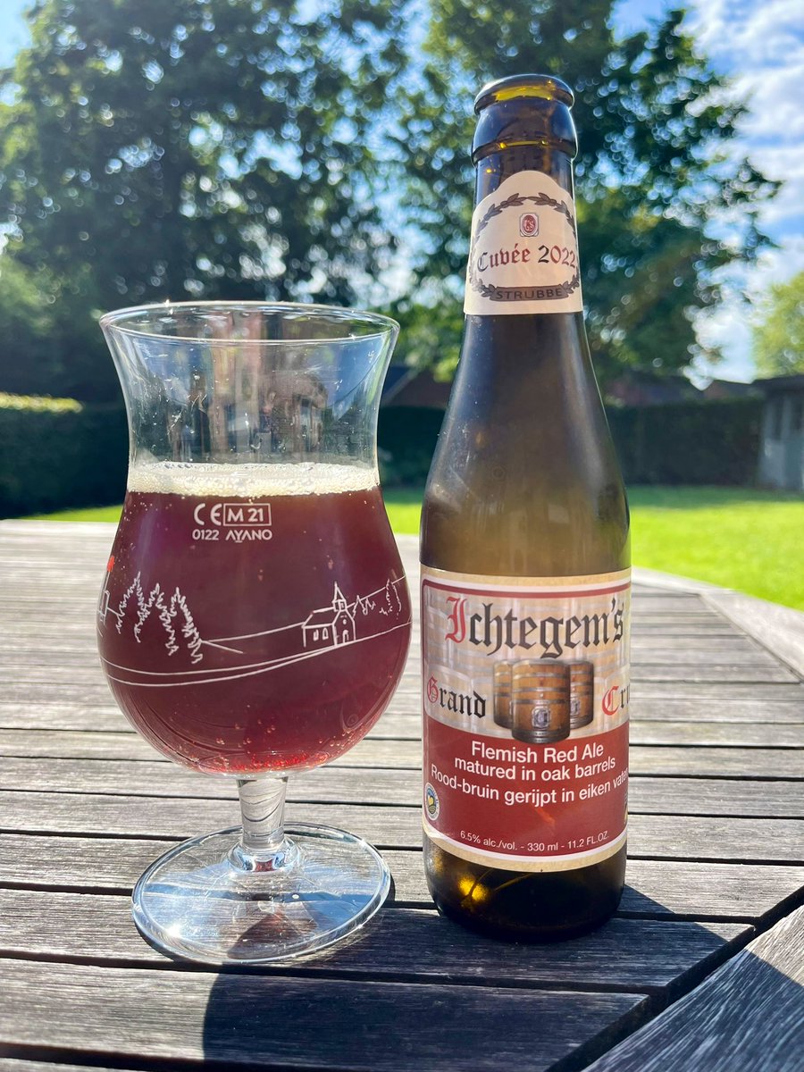 joukesp's tweet photo. #BachelorWeek #HomeComing #CraftBeer #Beer #BeerByPhilippe 
So sad the weather turns to beautiful on the day I leave France!
But perfect conditions to drive the 940km home! Left at 7am, arrived at 4:40pm!
Squared everything away and enjoying this beautiful beer in our garden! https://t.co/1okWMTBV8G