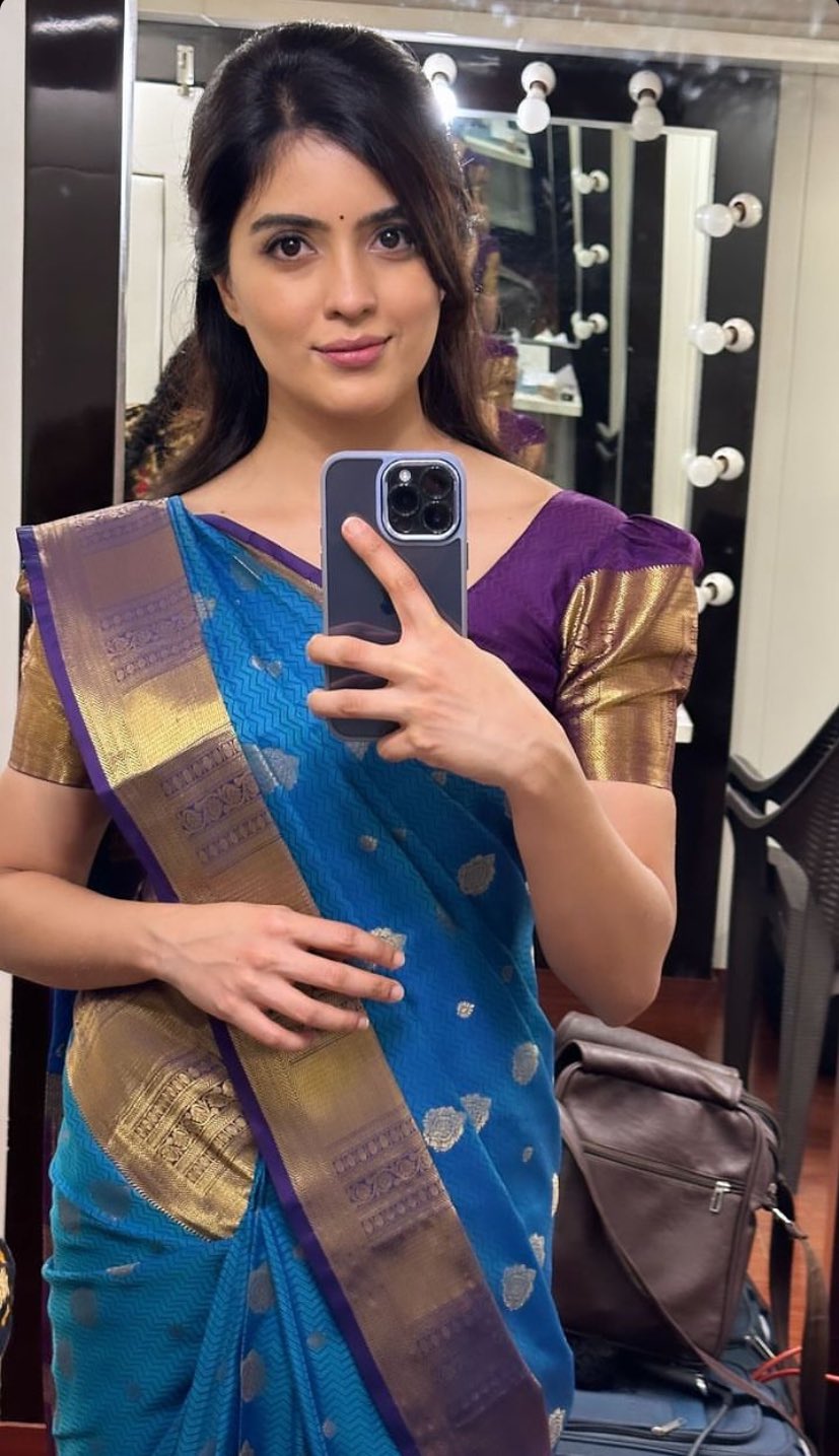 GQxJPMsasAAzWcC?format=jpg&name=large