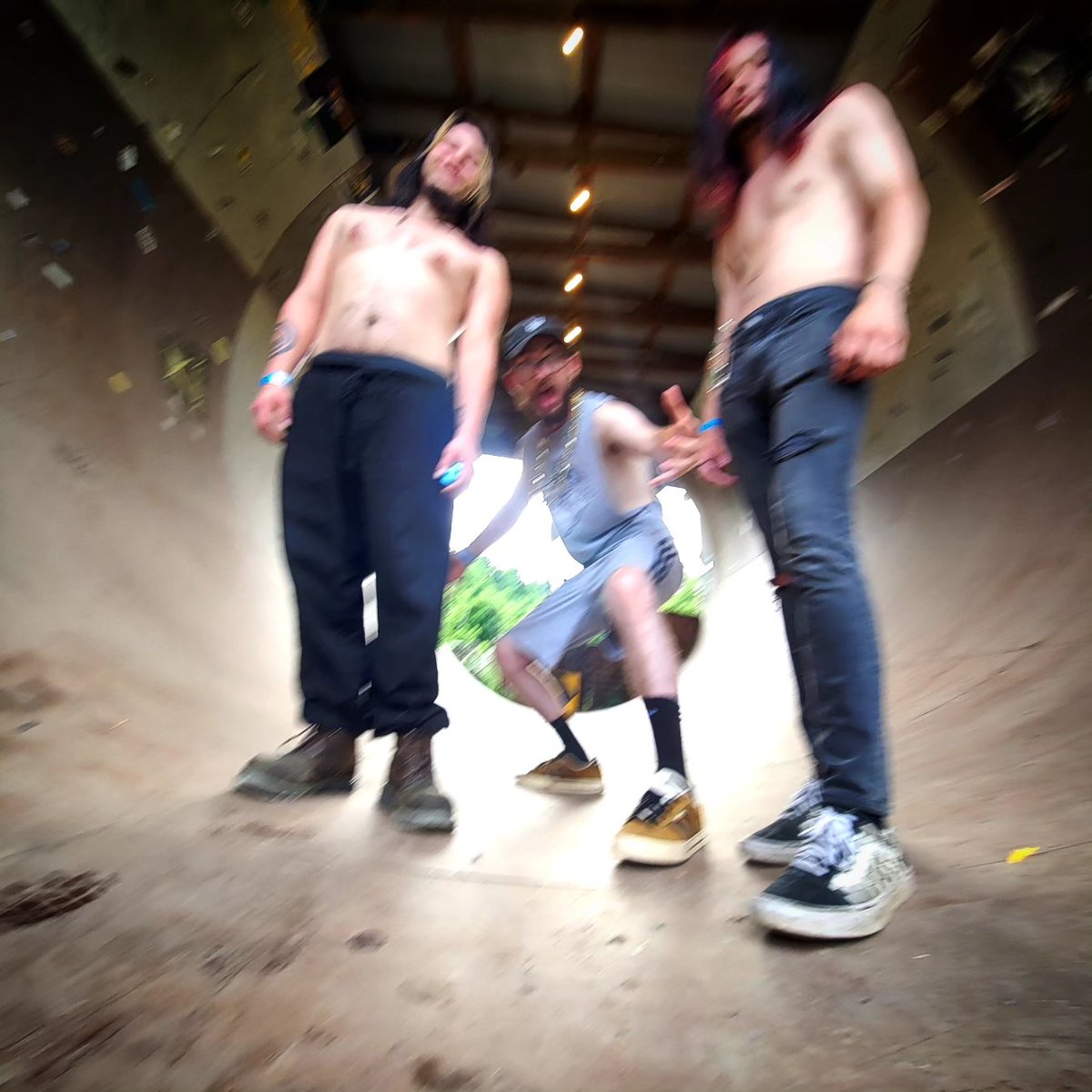 UnderSubstance tweet media