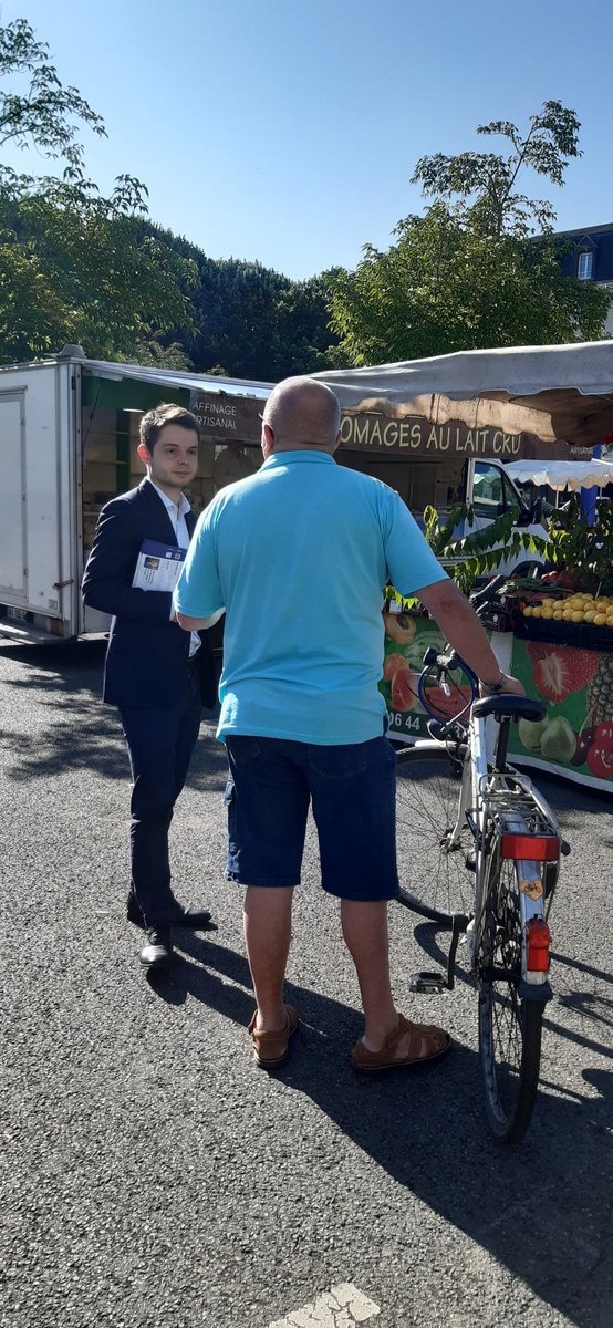 🤝🏻Week-end de campagne sur le terrain
🤗Le courage de l'indépendance est salué, la force tranquille <a href="/lesRepublicains/">les Républicains</a> rassure dans le chaos ambiant
*Rendez-vous demain lundi pour notre réunion publique *
🗳Dimanche prochain votez <a href="/lucas_janer/">Lucas Janer</a>
#LegislativesAnticipées2024 #Tours