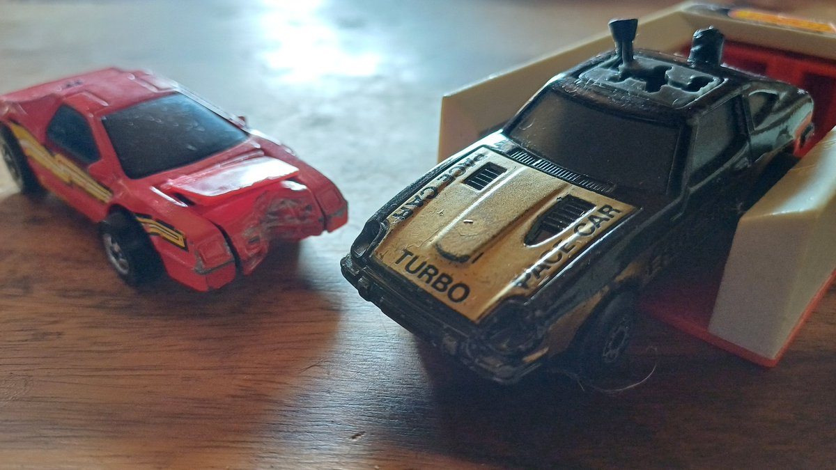 sturzgetreide's tweet image. Noch mehr alte Leute anwesend?

#tripdownmemorylane