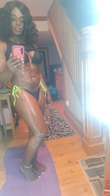 One of my guy friends in the industry suggested that I oil up more for pics. Do you thinks he made a