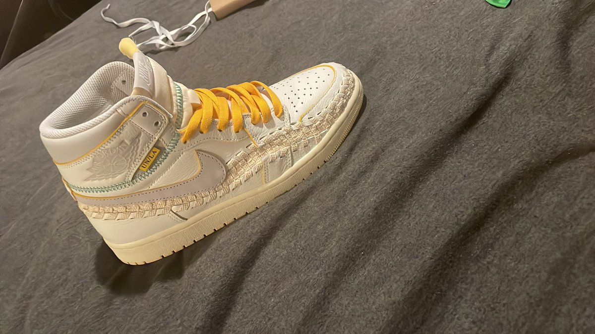 doctor_soles's tweet photo. @ryn0_37 @snkr_twitr https://t.co/4izHJDyXWk