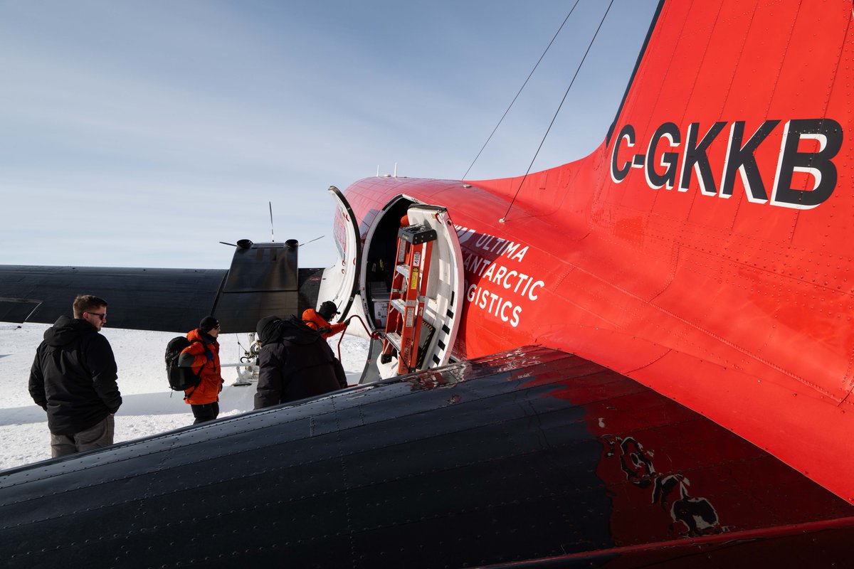 Witness the breathtaking beauty of #Antarctica from above. The unparalleled views of the icy wilderness, a prelude to the adventure that awaits. 
Visit our website to book an expedition for the upcoming season between November 2024 and February 2025. Images: David Sinclair