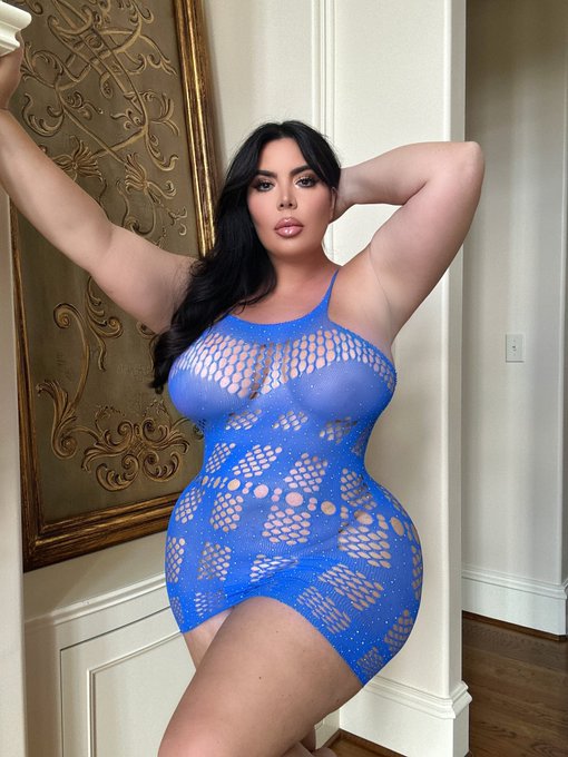 Happy Sunday my loves https://t.co/1venirlFTY