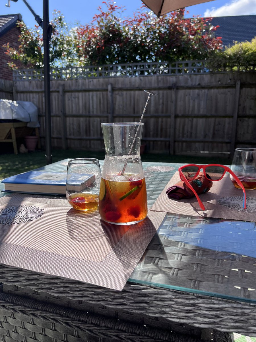 emabob79's tweet image. It’s #pimmsoclock @LFC_1968 and Bobby dog in the shade