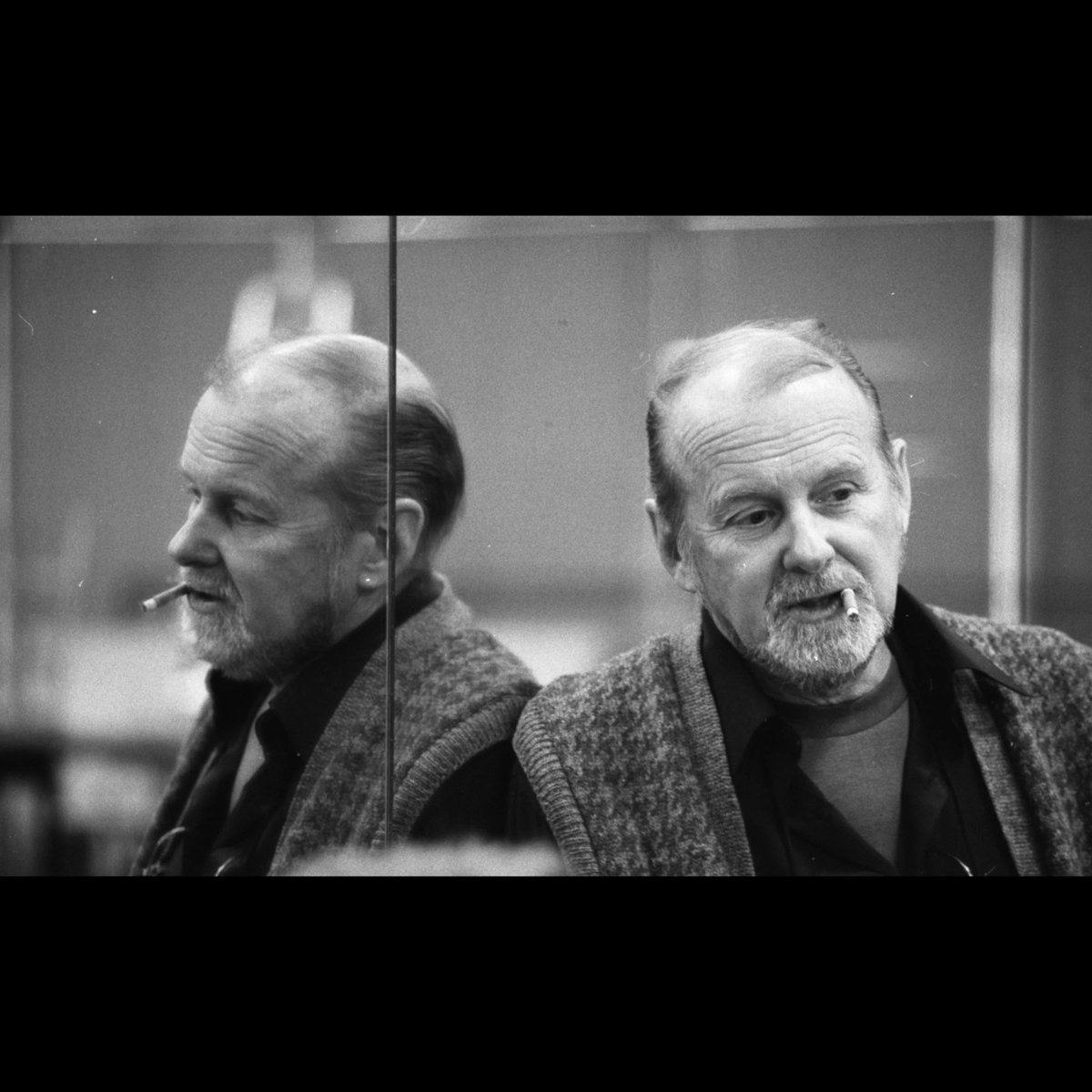 Russ_Graves's tweet image. Born June 23, 1927 in Chicago, Illinois - Remembering actor, dancer, director and master choreographer Bob Fosse. 🪑🎭 #BobFosse #Fosse #Broadway #GwenVerdon #Cabaret #Chicago #Icon