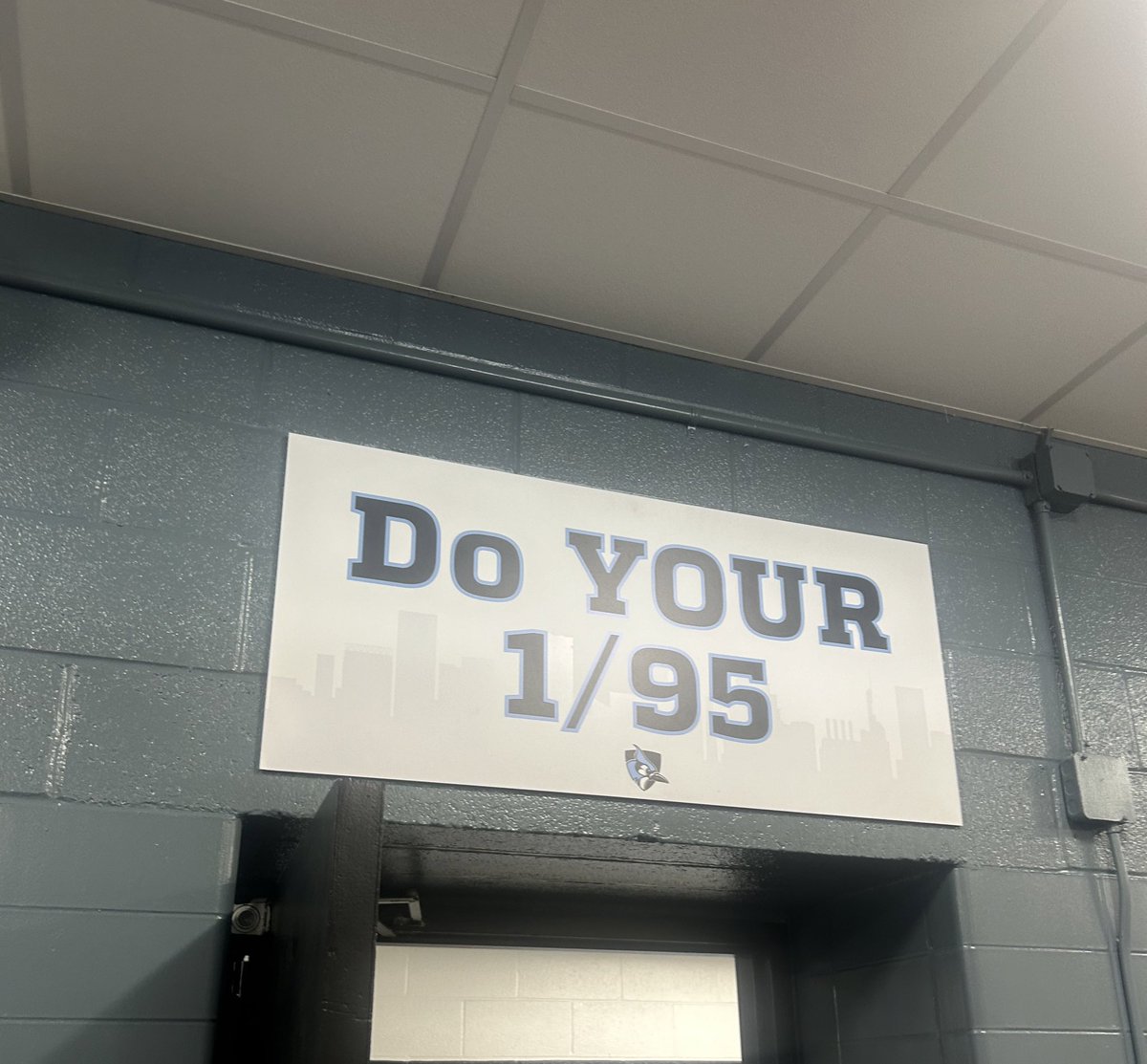 TavienOrellana's tweet photo. Had a wonderful visit @JHU_Football. It was great to see the prestigious campus and be around an athletic culture of winning. Thank you @_BJ_Hill7 for your time to show me around. @PSIronHorseFB @coachbendig @Coach_Garrick @MacRoche1 @David_Moore5 @CoachHorvatits @CoachWodicka https://t.co/l98UcVAtbU