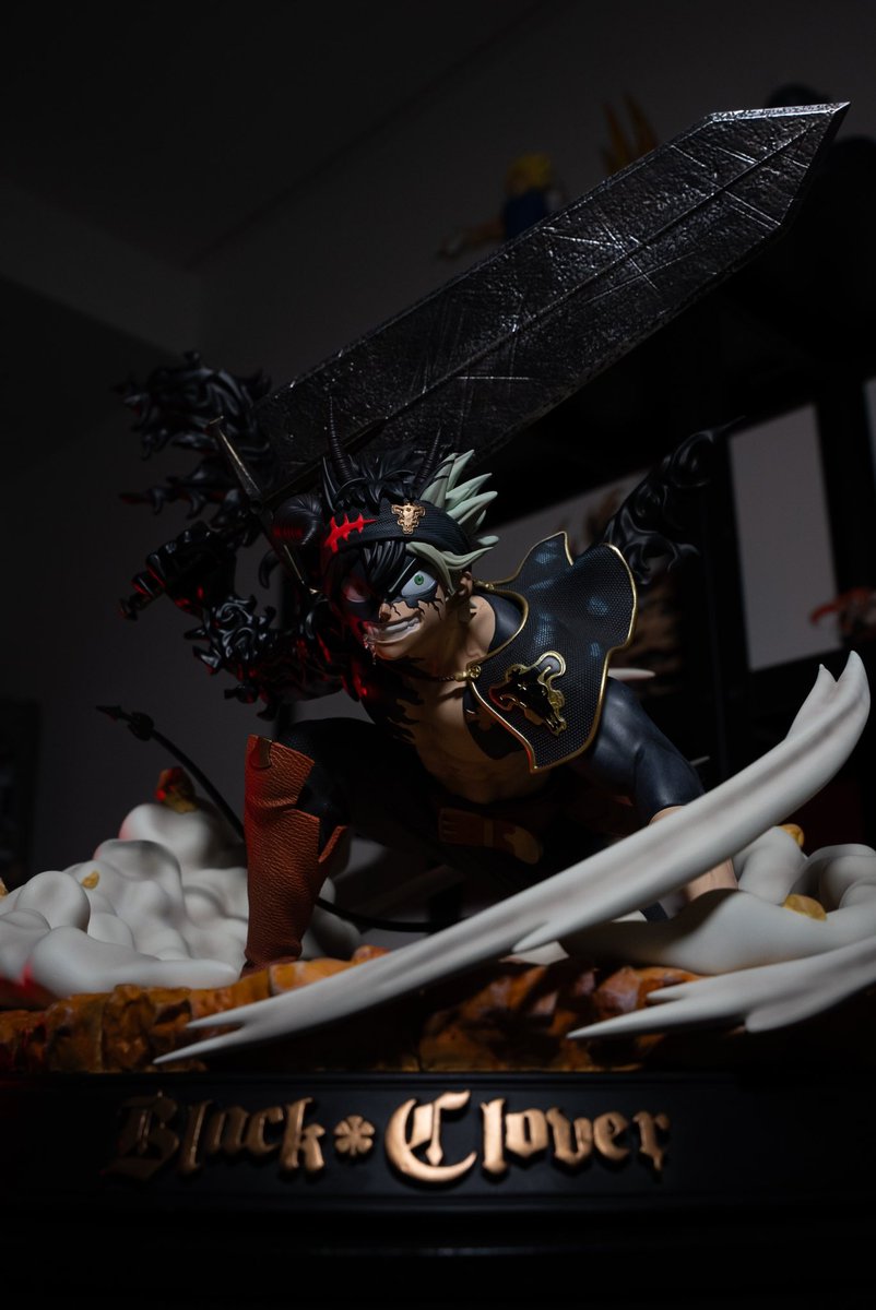 Un petit Asta de Black Clover 

Unboxing et plus de photos sur YouTube et Instagram: superness6