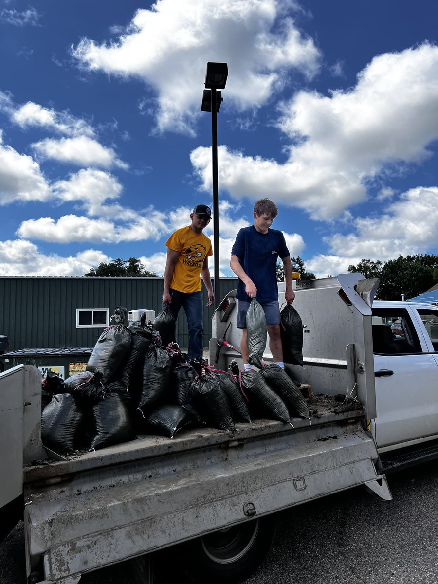 Missy Entriken tweet media