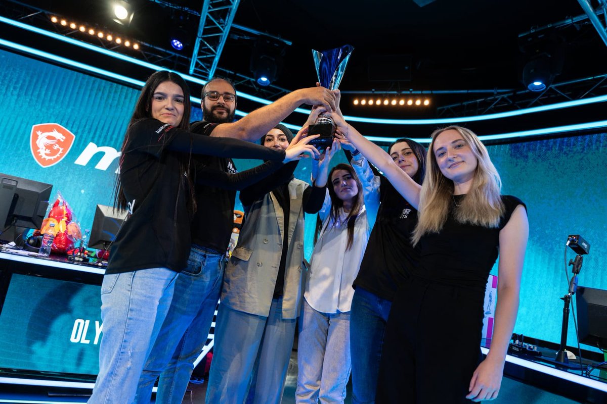 NasrEsports's tweet image. the winners of the third edition of Rise To Supremacy! ♥🏆

#NASRisVIctory #NASRignite #RTS3