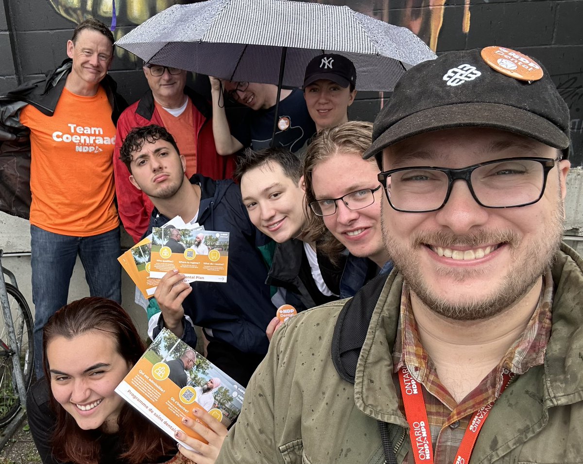 Not even the rain can keep the Ottawa Centre <a href="/NDP/">NDP</a> from talking to our neighbours about <a href="/theJagmeetSingh/">Jagmeet Singh</a> ‘s  #ndpdentalplan !