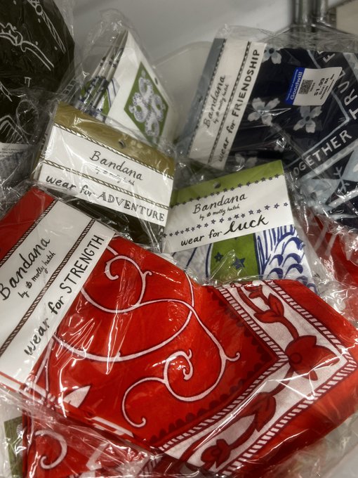 Not goodwill trying to reinvent hanky code on PRIDE MONTH https://t.co/216IRNYfhD