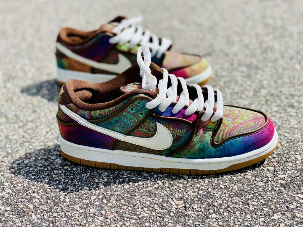 BlendsPoetic's tweet image. Another pair ready to go👨🏿‍🎨