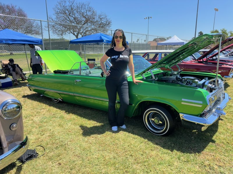 NanettesZone's tweet photo. @karenhunter @knubia_
Sporting 'Say Less' from #TheGlobalMajority line. #Knubia #Knarrative #63Impala #FelixCheverolet #LA https://t.co/XargkoDOWW