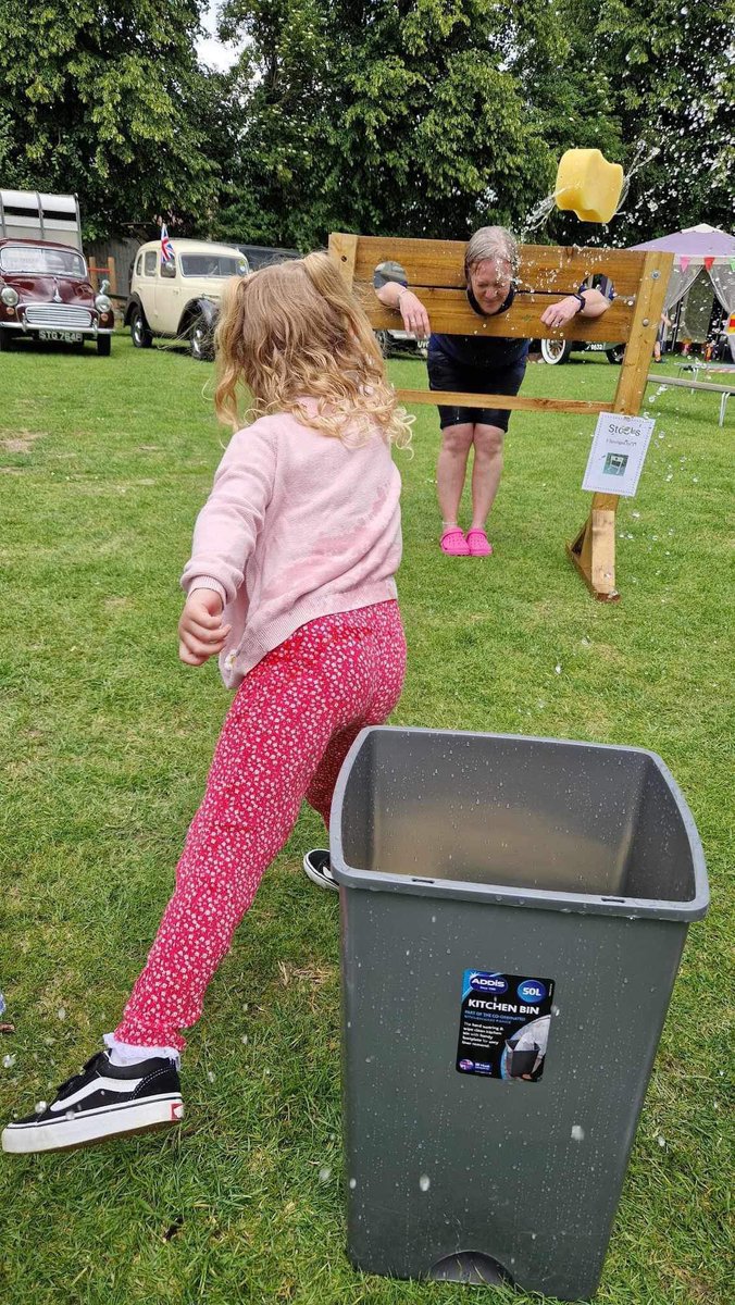 Mrs Melson tweet media