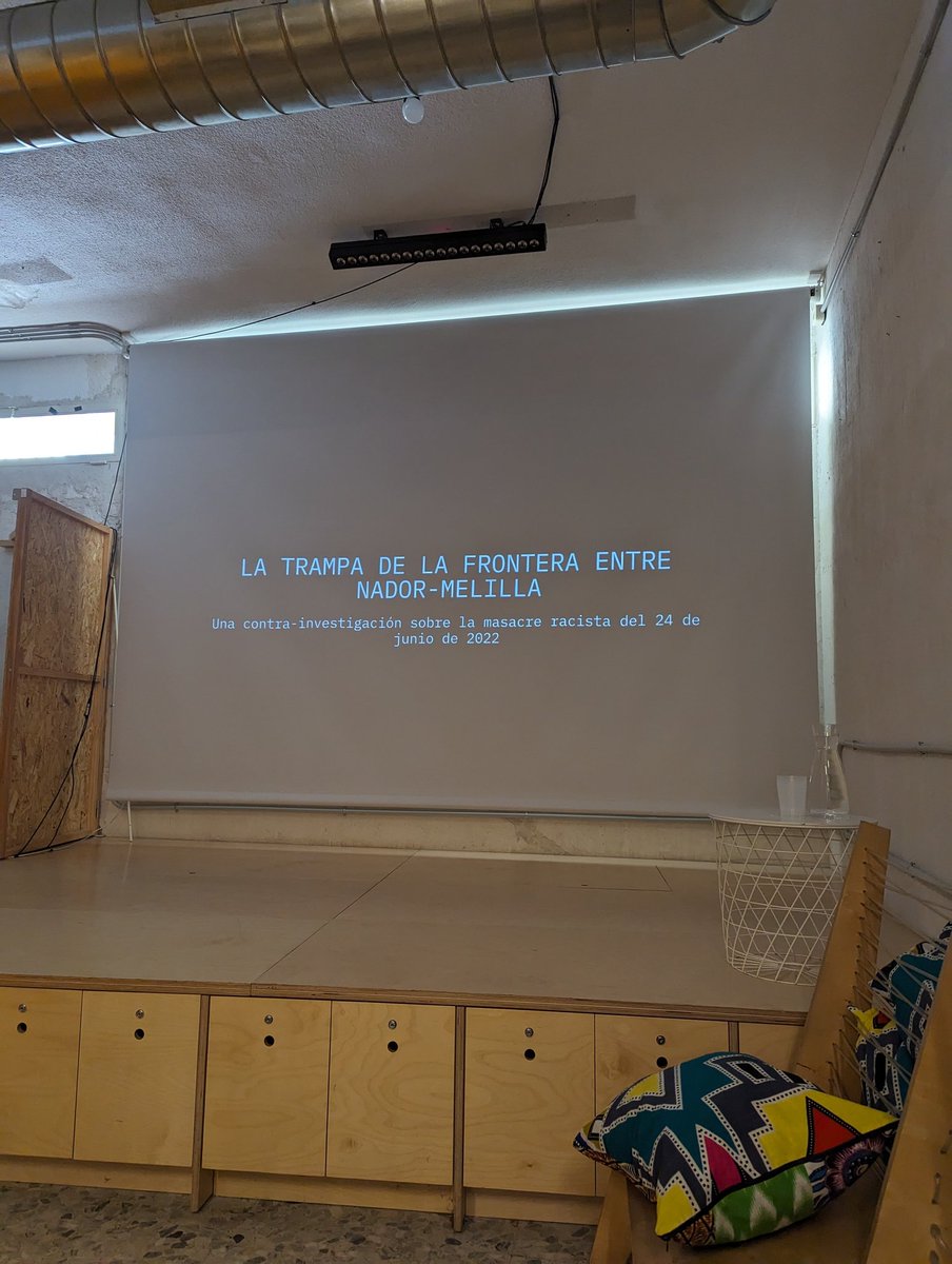 Youssef M. Ouled (@ymouled) on Twitter photo En el <a href="/EspacioAfro/">Conciencia Afro</a> escuchando la investigación sobre la Masacre de Melilla sucedida hace dos años, que deshace los argumentos de Fiscalía y Gobierno español sobre una "actuación proporcional".
Lo cuentan <a href="/saniladan12/">Sani Ladan</a>, <a href="/danielalococo/">Maite Daniela Lo Coco</a> y <a href="/SihamJessica/">Lakorriche</a>.
Más: borderforensics.org/es/investigati… En el <a href="/EspacioAfro/">Conciencia Afro</a> escuchando la investigación sobre la Masacre de Melilla sucedida hace dos años, que deshace los argumentos de Fiscalía y Gobierno español sobre una "actuación proporcional".
Lo cuentan <a href="/saniladan12/">Sani Ladan</a>, <a href="/danielalococo/">Maite Daniela Lo Coco</a> y <a href="/SihamJessica/">Lakorriche</a>.
Más: borderforensics.org/es/investigati…