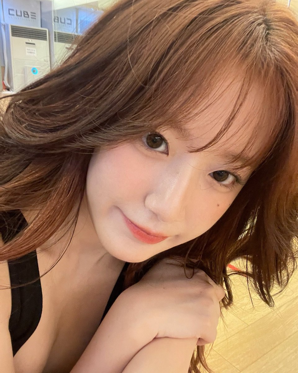 idle_chile's tweet photo. [ #SHUGRAM | 240623 ] 🎸

Actualización de #SHUHUA en su cuenta personal de IG

"El día en el que tuve poder 🔥" 

cr: @ yeh.shaa_
[ maru 🐁 ]
—
#GIDLE #MIYEON #MINNIE #SOOJIN #SOYEON #SHUHUA #YUQI https://t.co/YeP7bNktPQ