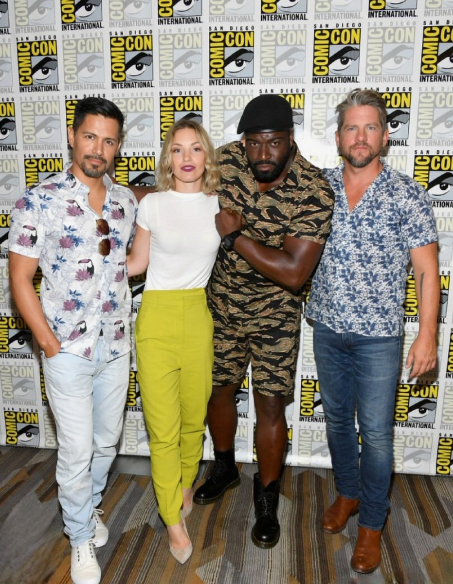 MiiSprings's tweet photo. #SaveMagnumPI https://t.co/MUGu8peVpG