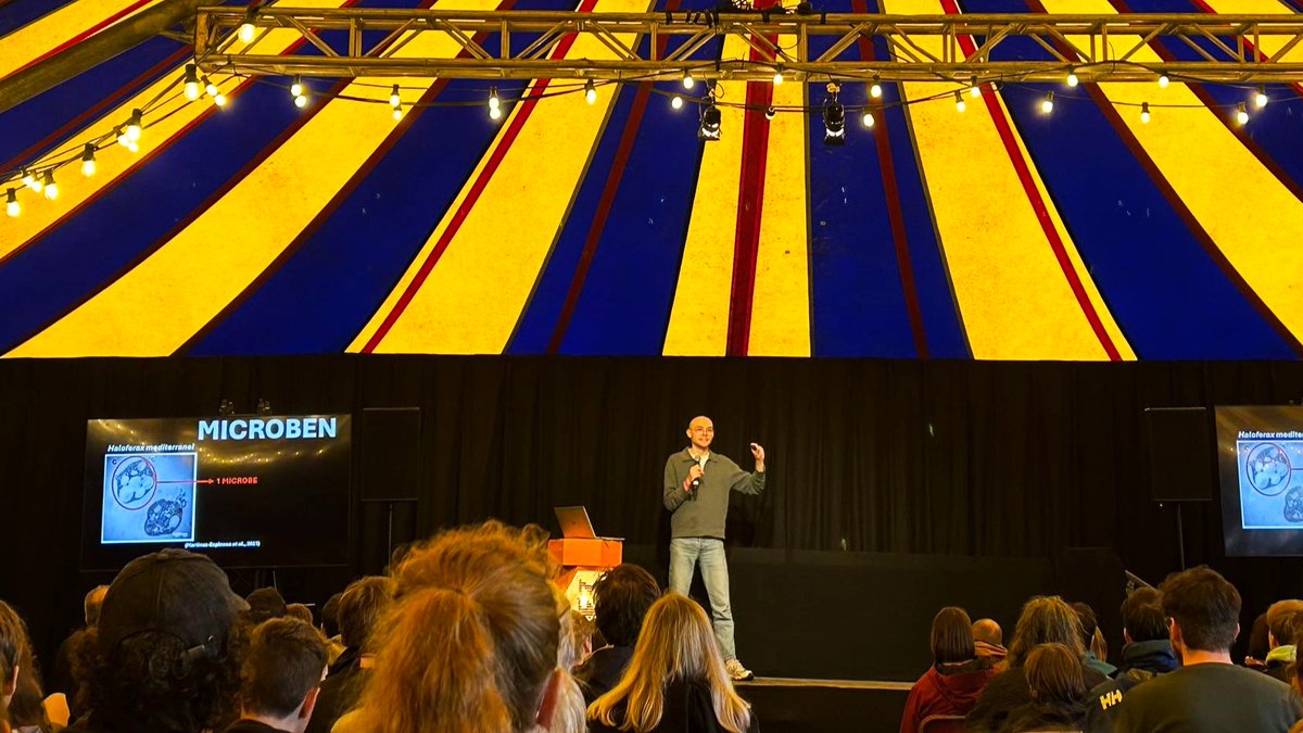 A few weeks ago, our PhD researcher @BrendanSchroyen did an excellent job communicating about our research on #extremophiles to a broad audience at <a href="/nerdlandbe/">Nerdland</a>! 🌟

#sciencecommunication <a href="/FWOVlaanderen/">FWO</a> <a href="/VUBrussel/">VUB</a>